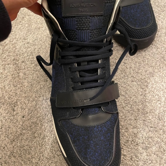 Men’s pre loved Louis Vuitton sneakers in Navy blue and black Damier. - Picture 8 of 10